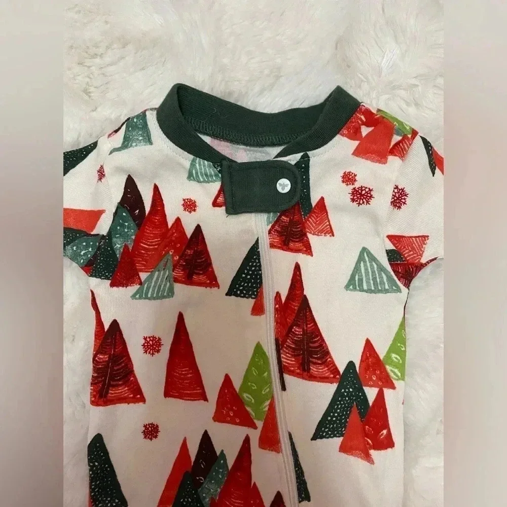 Burt’s Bees Baby Holiday Pajamas unisex, size 3-6 months